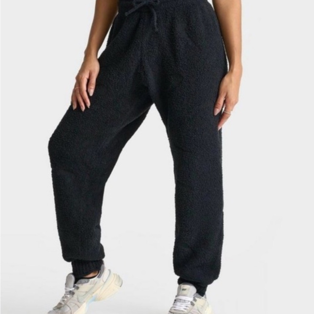 Women's Nike Sportswear Phoenix Cozy Bouclé High-Waisted Jogger Pants size MD